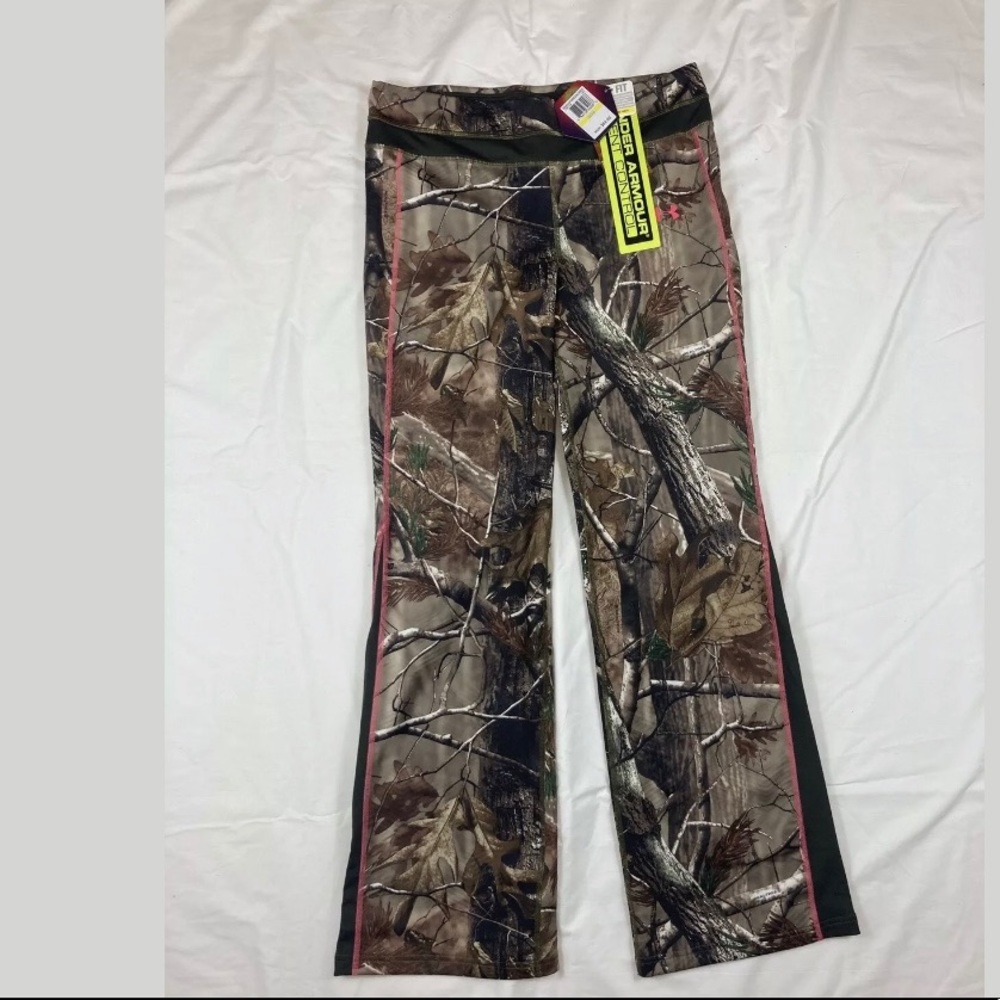 NWT Under Armour women’s size medium